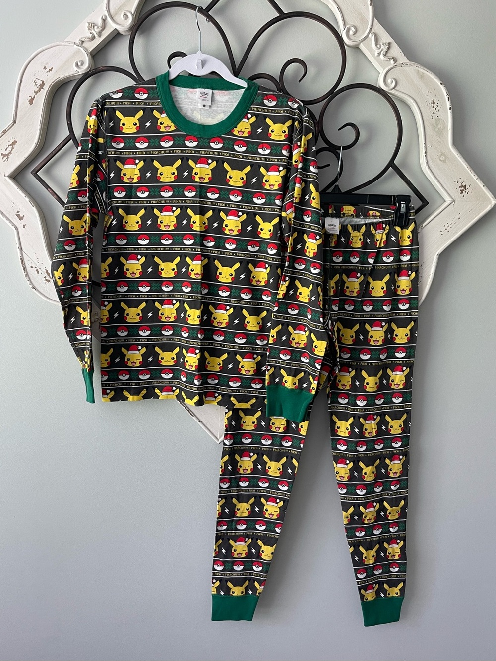 Hanna Andersson Pokémon Pikachu Holiday Pajama Set